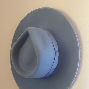 Worn once - lack of color Rancher, the color is amazing.